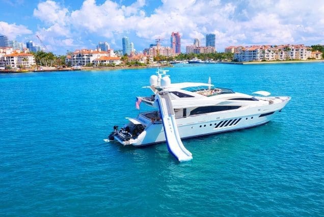 Luxury 110ft Dominator Senay Miami superyacht with jacuzzi available for charter