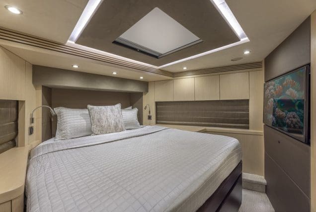 78ft SunSeeker Helios Miami guest cabin with refined interiors and comfortable sleeping space