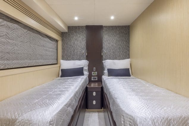 78ft SunSeeker Helios Miami guest cabin with refined interiors and comfortable sleeping space
