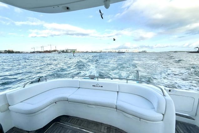 50ft Monaco SEALINE Miami convenient boarding area with easy access to all deck spaces